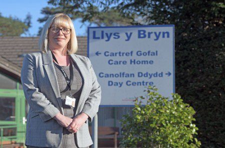 llys-y-bryn-web