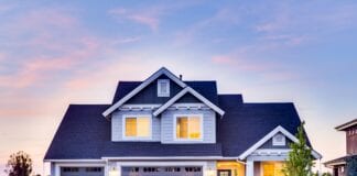 Factors To Consider While Buying A New Garage Door