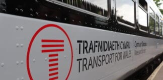 Trafnidiaeth Cymru’n cefnogi lansio Cerdyn Rheilffordd i Gynfilwyr