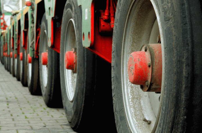 Lorry-wheels-red-and-grey---940-x-619