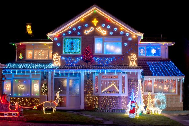 0_House-colorfully-decorated-with-bright-Christmas-lights