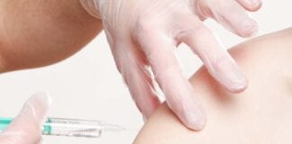 Eligible unpaid carers encouraged to register for COVID-19 vaccine
