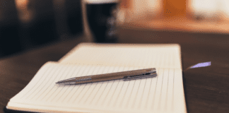 Conclude Your Essay with 10 Different Words to Save It from Being Called Boring! essay writing service