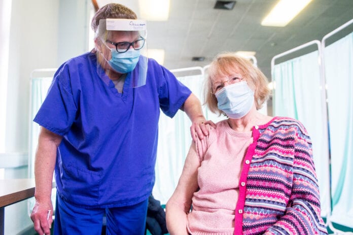 all_2020_02_03_HDD_c19_vaccination_0287