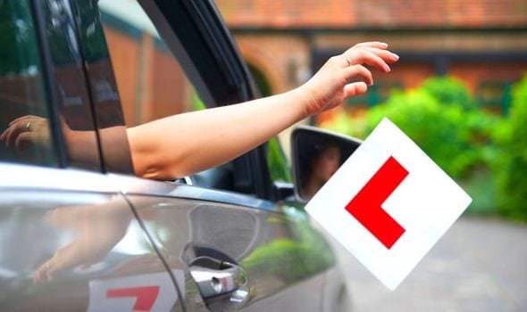 driving-test-restart-uk-1312186