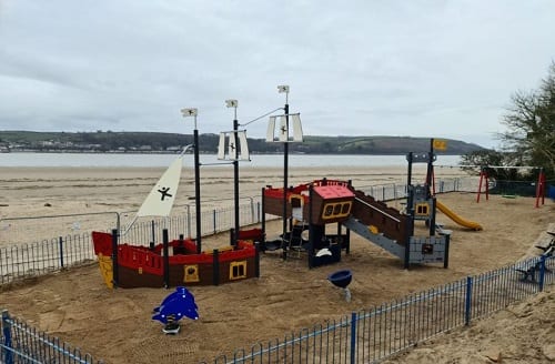 llansteffan-playground
