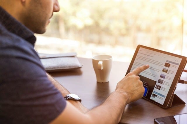 pexels-linkedin-sales-navigator-1251844