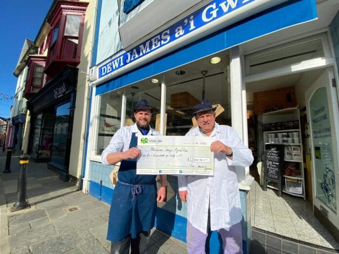Dewi James giant cheque