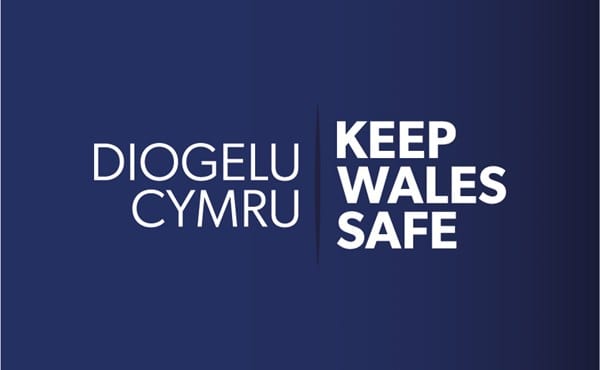 c20-0193_soh_keep-wales-safe_squares_square-image-blue
