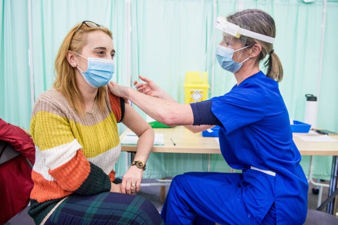 all_2020_02_03_HDD_c19_vaccination_0164