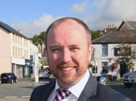 Senedd backs calls for inclusion of prostate cancer in national strategy