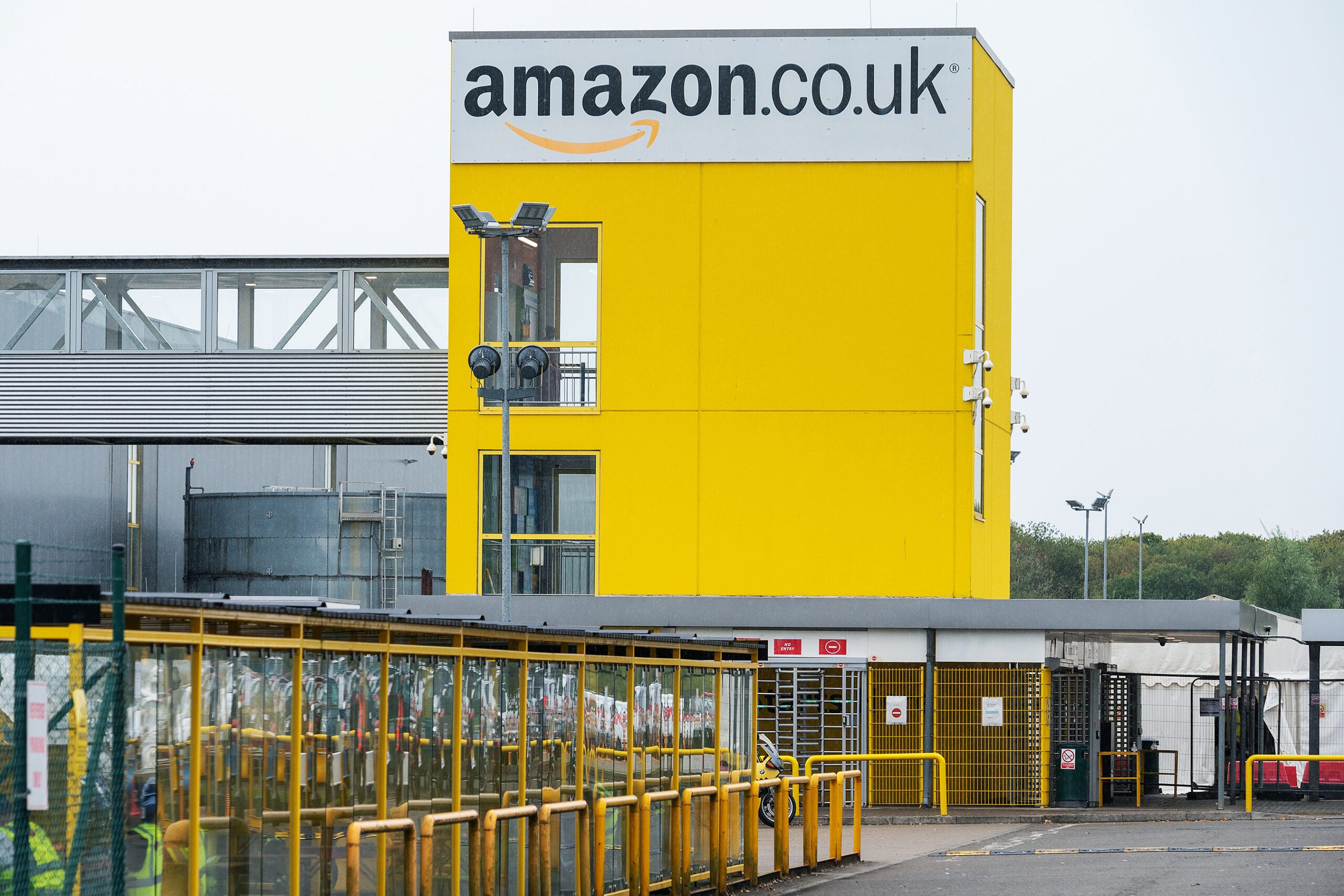 Swansea team celebrates as Amazon recognised as a Top Employer in the UK for 2024