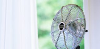 FIVE TIPS FOR KEEPING COOL WHILE THE WEATHER IS HOT