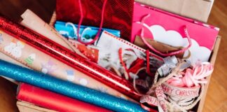 Financial expert reveals clever ways to save money on Christmas shopping