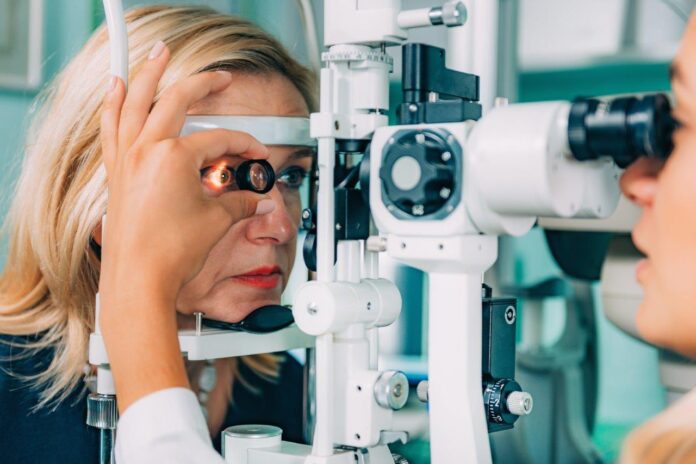 opthalmology-eye-test-magnifying20-20small20file-1