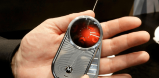 This Motorola from 2008 is the Best-Looking Phone of All Time, According to a New Eye-Tracking Study
