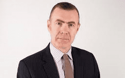PRYDAU YSGOL AM DDIM I BAWB A MYND I’R AFAEL Â’R ARGYFWNG TAI: PLAID CYMRU YN LANSIO YMGYRCH ETHOLIAD LLYWODRAETH LEOL