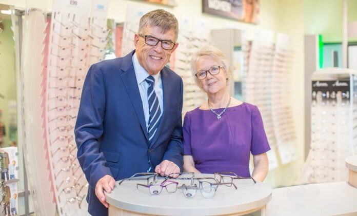 0002-Doug-and-Mary-2-Specsavers-spectrum-2