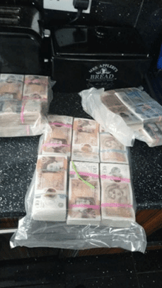 vacuum-packed-cash-into-25000.00-bundle-min
