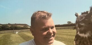 M4 fatal collision: Family tribute