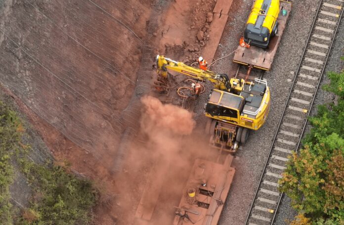 dusty work installing 10metre soil nails - severn estuary - Aug2022-min