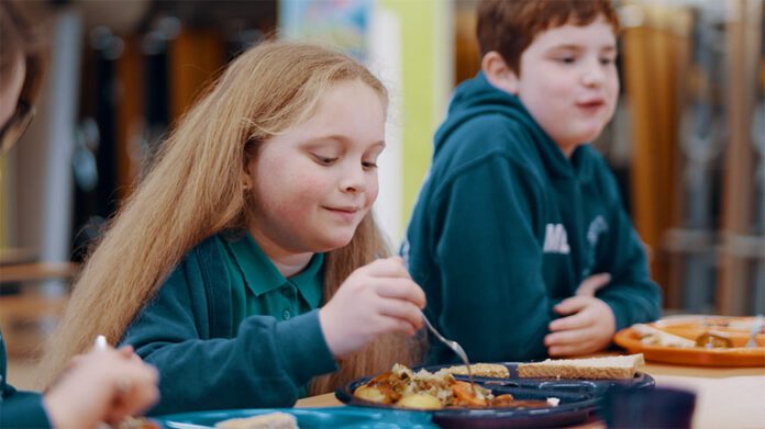 primary-school-dinners762
