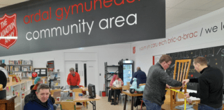 Salvation Army hosts Repair Café in new Gorseinon charity store – 24th February 2024