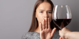 Partnership that highlights the risks of underage drinking launches in Rhymney Valley
