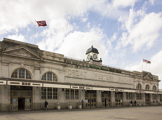 640px-Cardiff_Central_station_(26526139271)