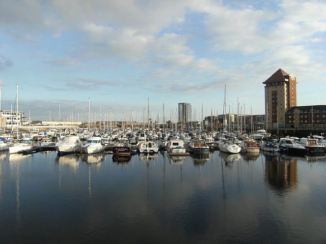 swansea-marina-472323_640