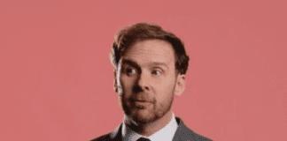 Award Nominated comedian and actor Colin Hoult to perform in Swansea on 1st November