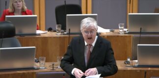 Senedd votes to end tax relief for private schools