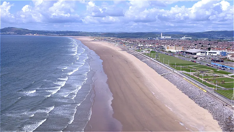 736110-aberavon_beach