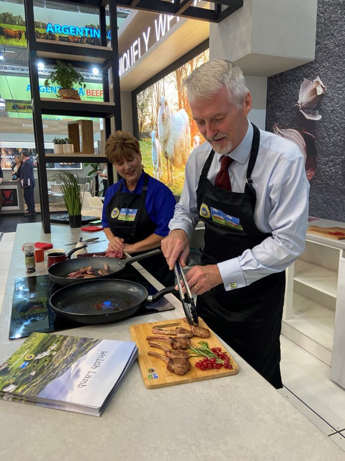 Huw Irranca-Davies MS and Elwen Roberts, Hybu Cig Cymru - Meat Promotion Wales_lowres