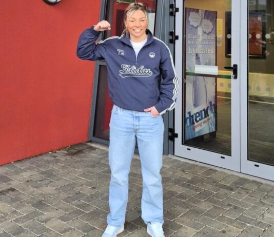 Lauren Price Returns to Ystrad Mynach Ahead of World Title Fight