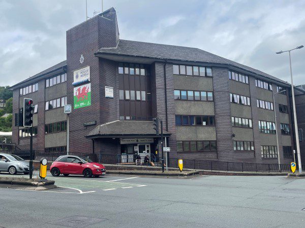 pontypridd-station-3