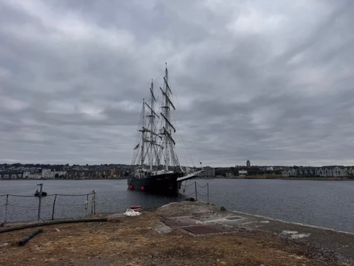 lord-nelson-sails-again