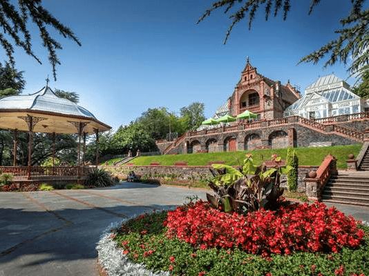 Discover the best places to go walking near Newport